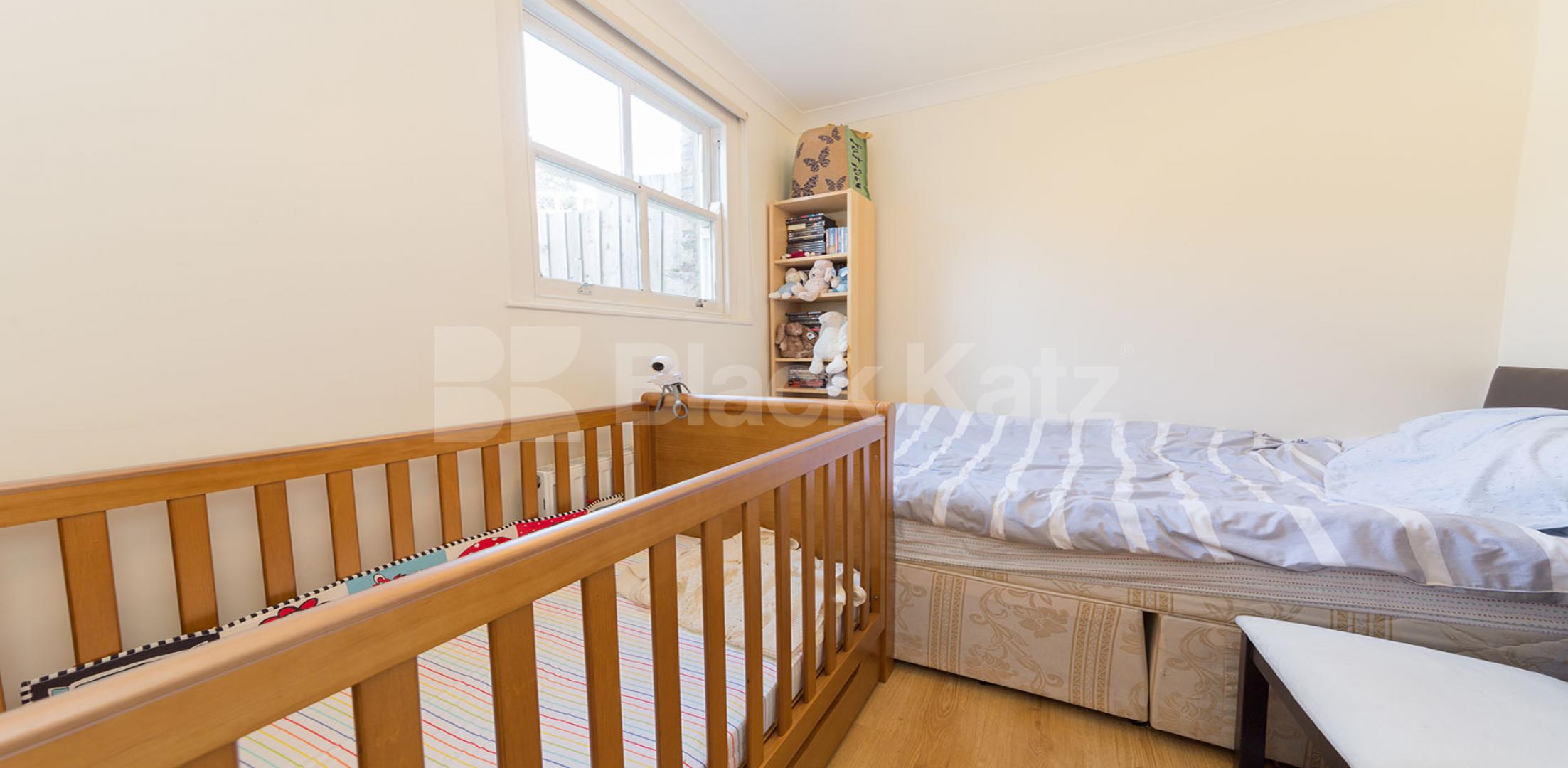 			2 Bedroom, 1 bath, 1 reception Flat			 Beatrice Road, FINSBURY PARK-STROUD GREEN